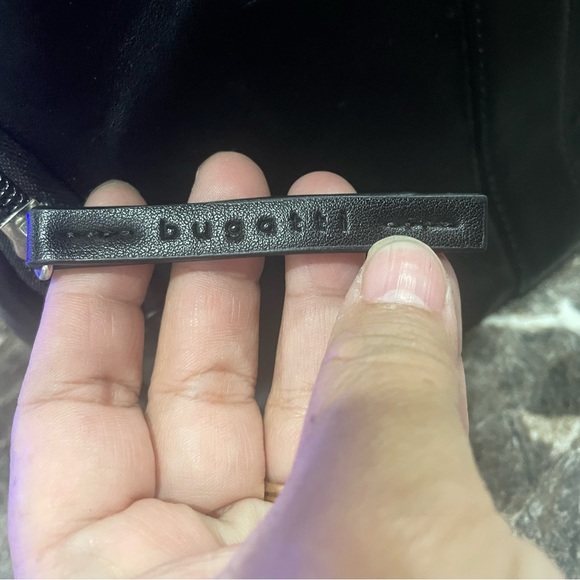 Bugatti bag pack black leather . Used. Condition 9:10 - Picture 5 of 13